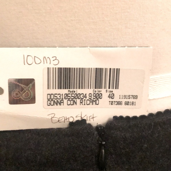 D&G Skirt - Picture 4 of 5